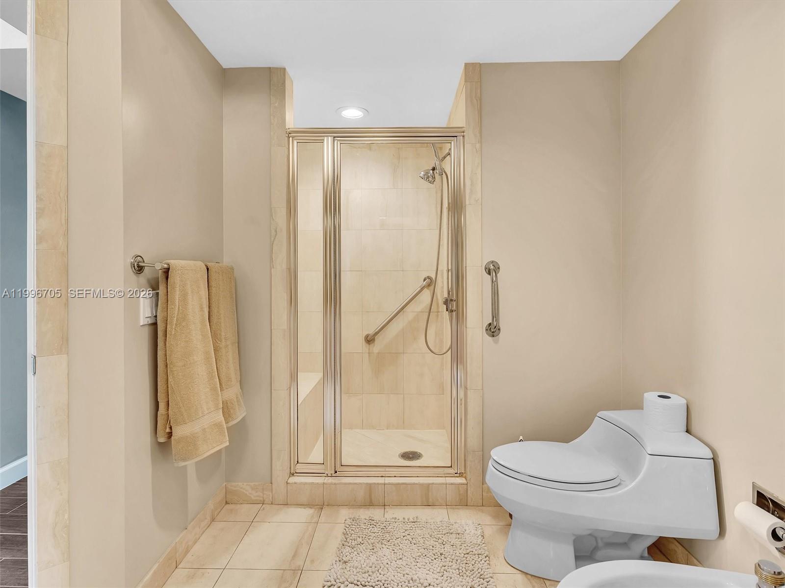 2000 Island Blvd # 1203