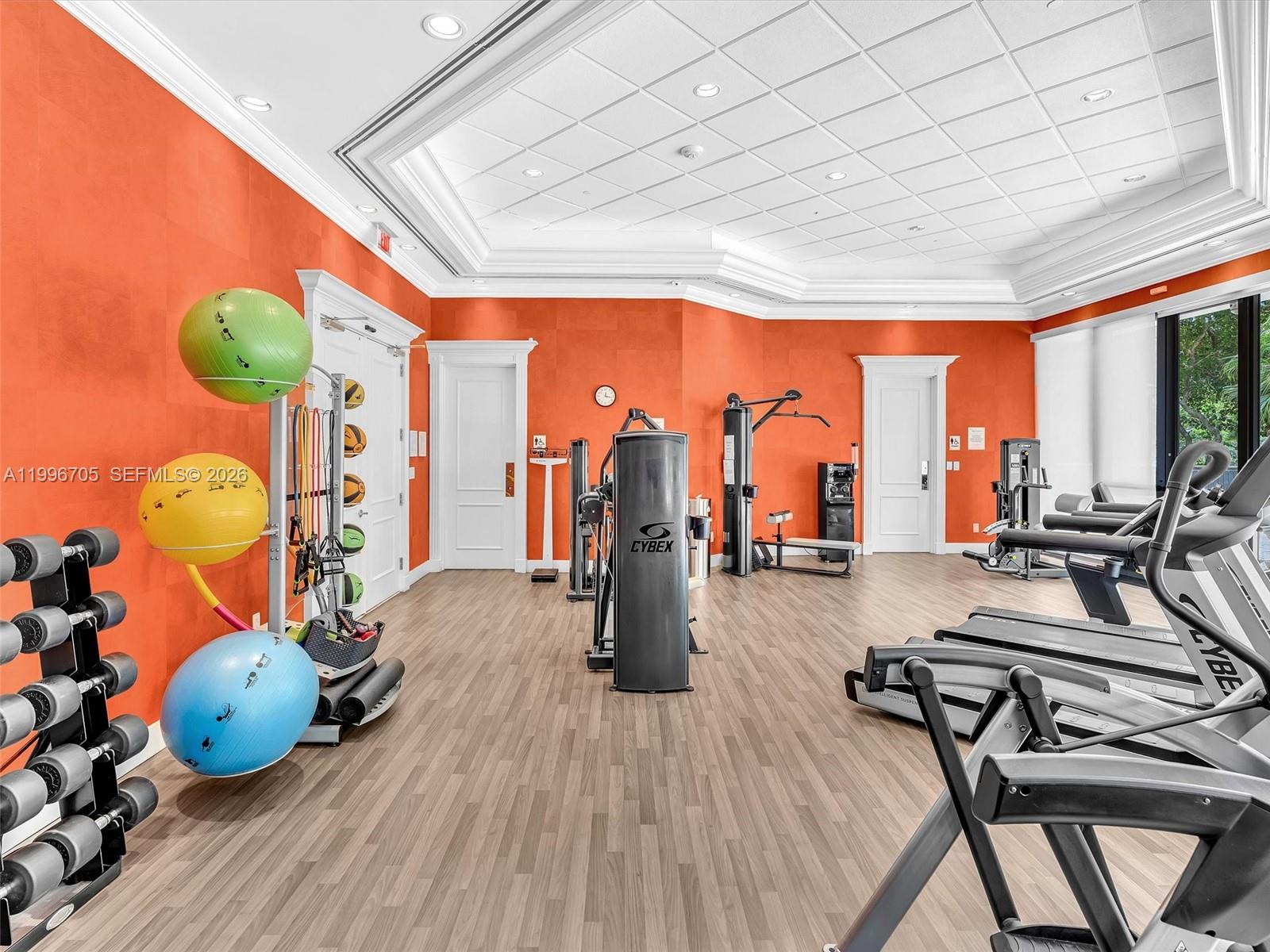 2000 Island Blvd # 1203