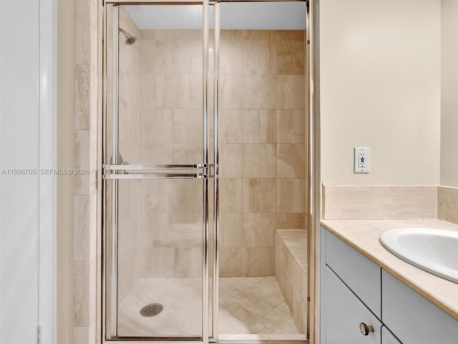 2000 Island Blvd # 1203