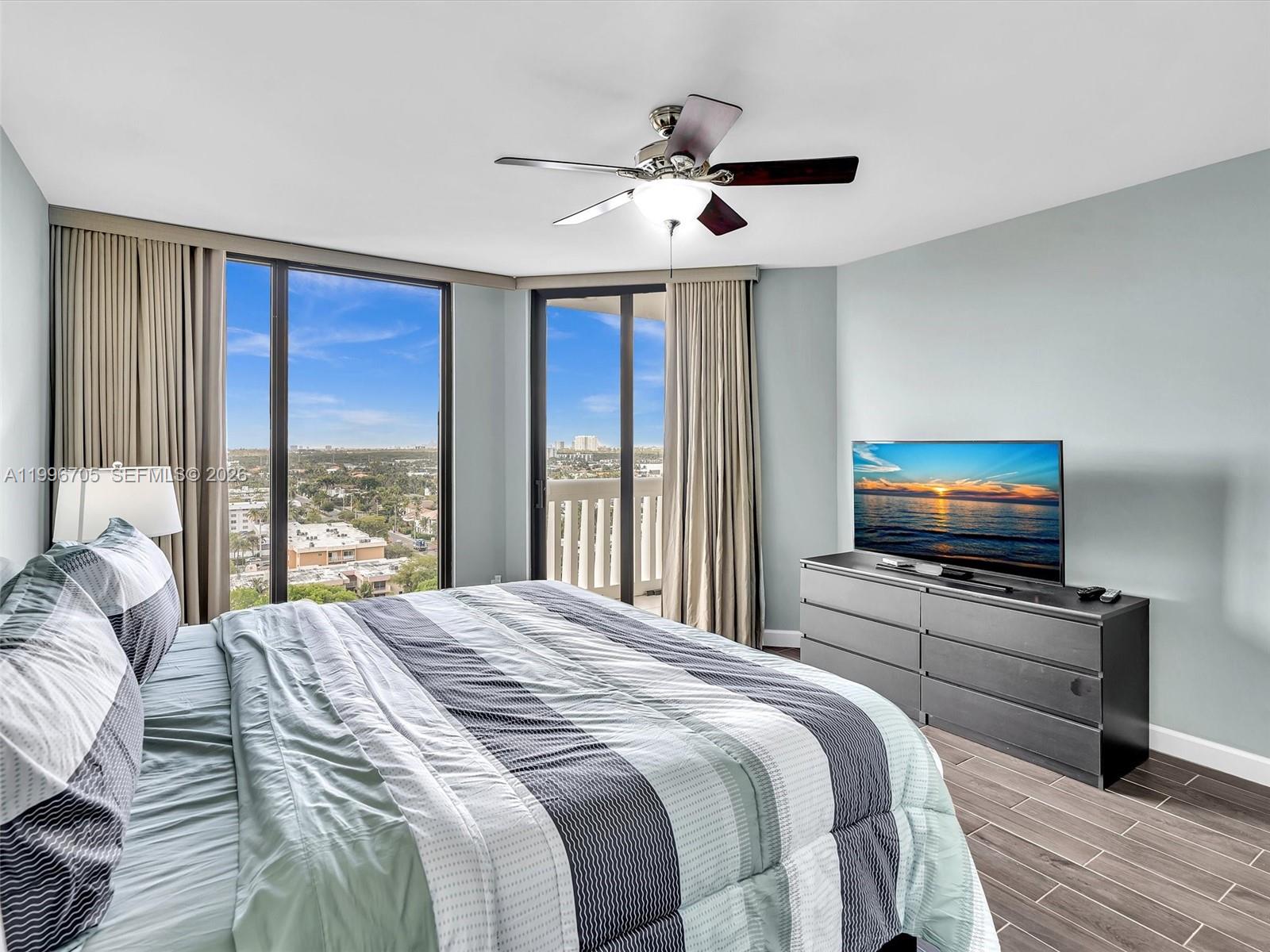 2000 Island Blvd # 1203