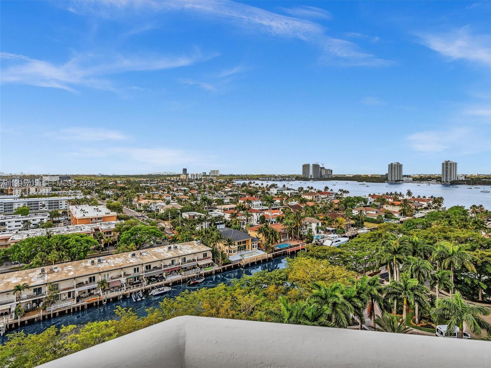 2000 Island Blvd # 1203