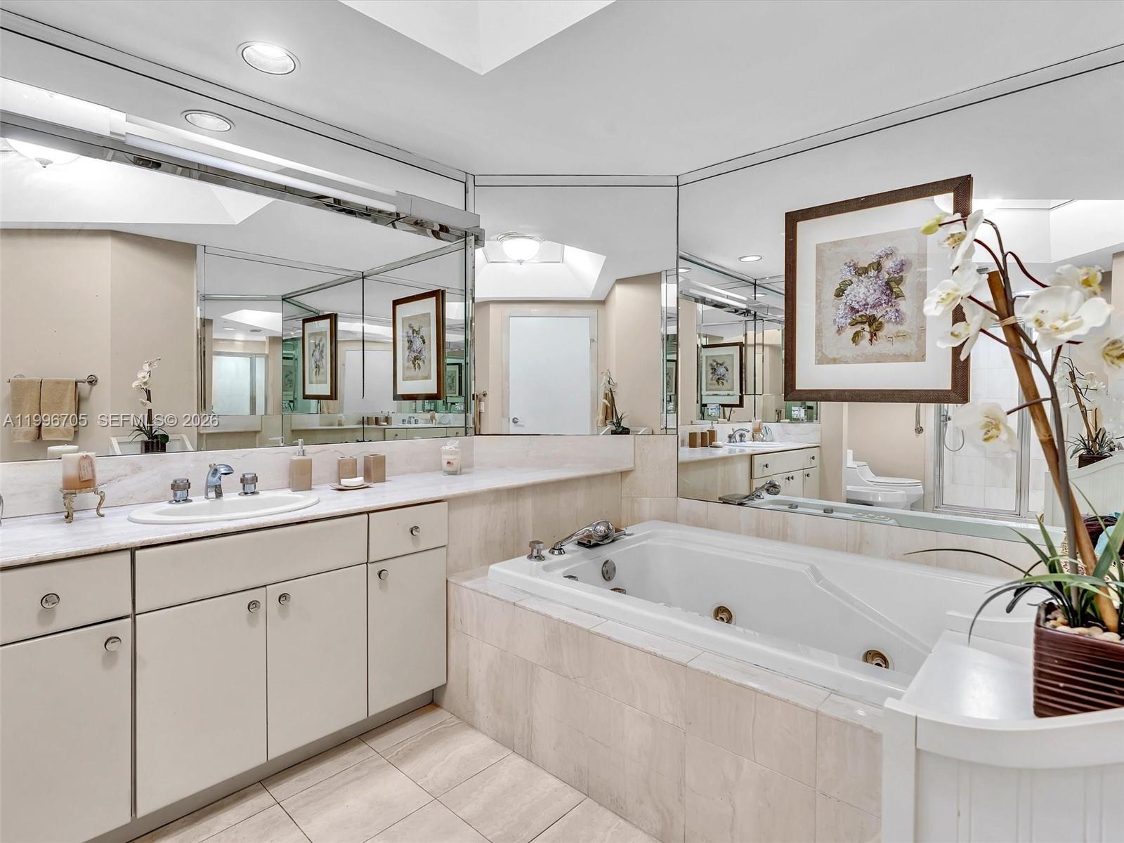 2000 Island Blvd # 1203