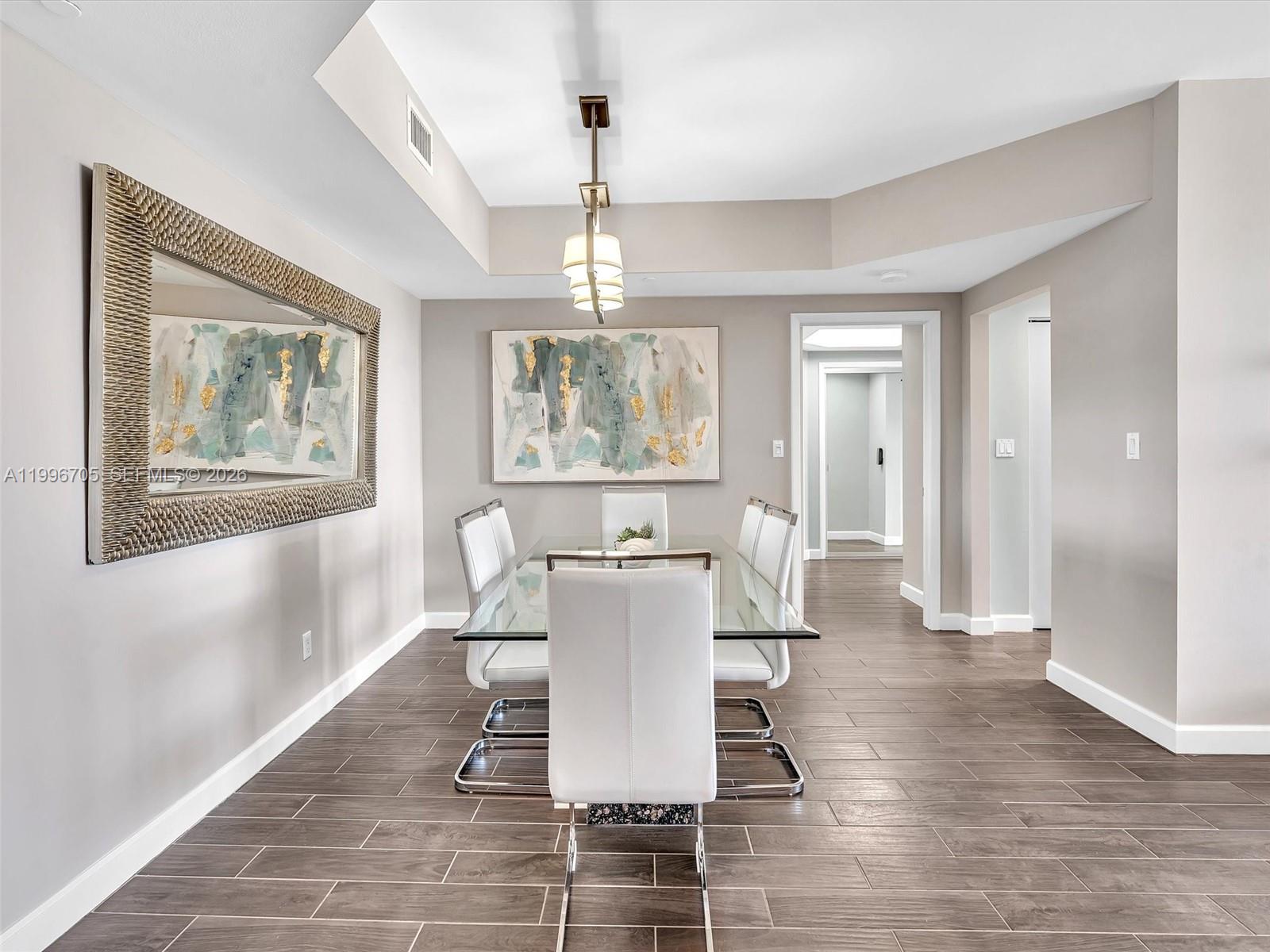 2000 Island Blvd # 1203