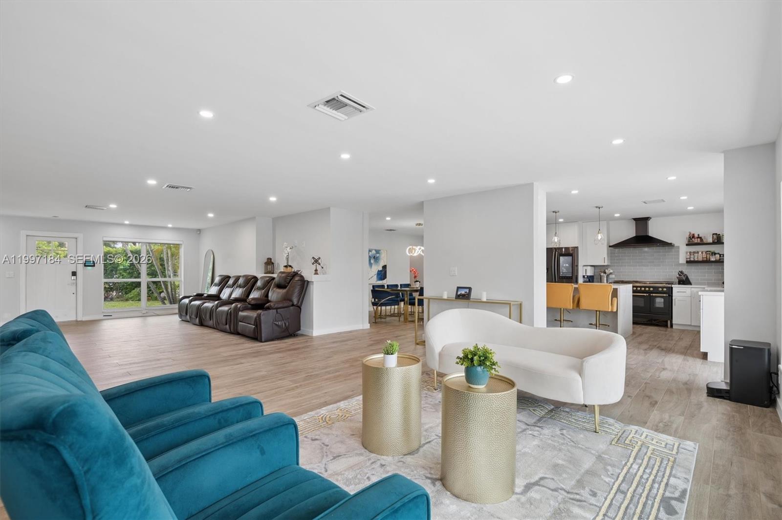 717 NW 30th St