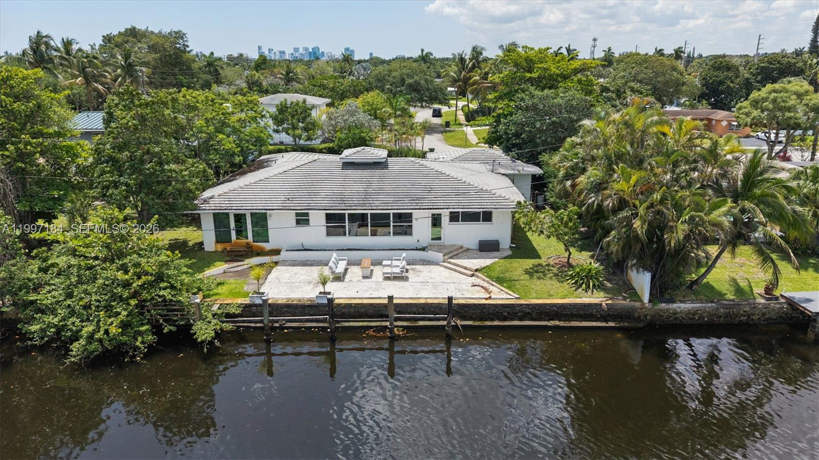 717 NW 30th St
