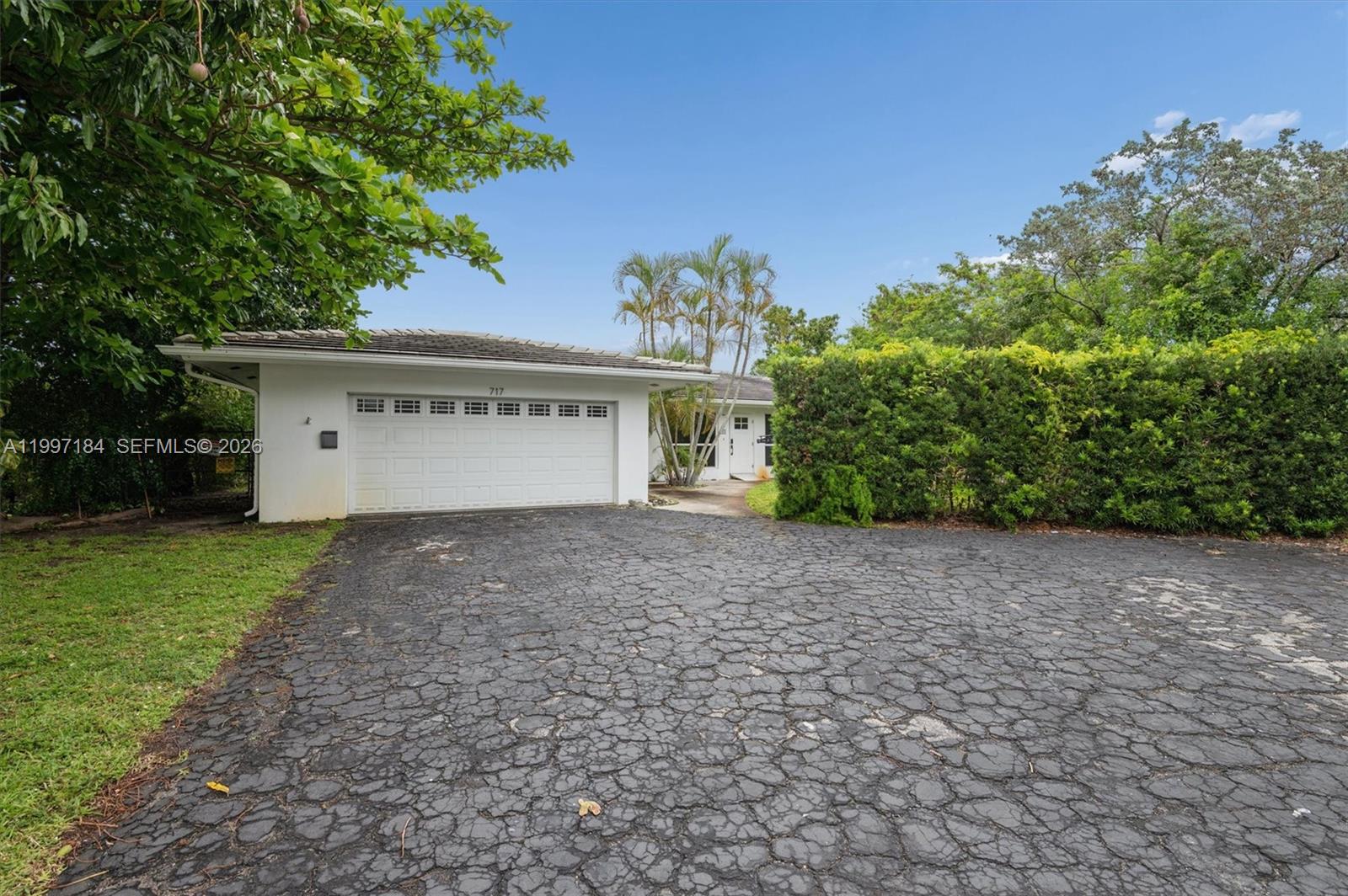 717 NW 30th St
