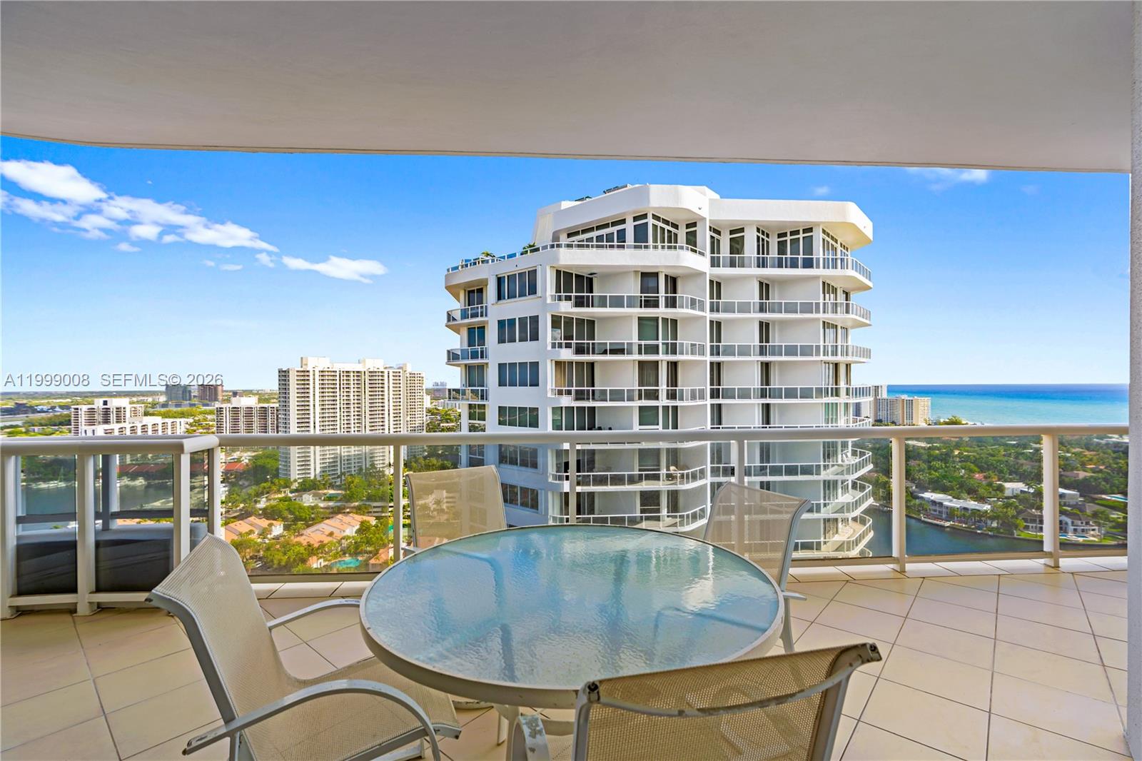 3802 NE 207th St # 2704