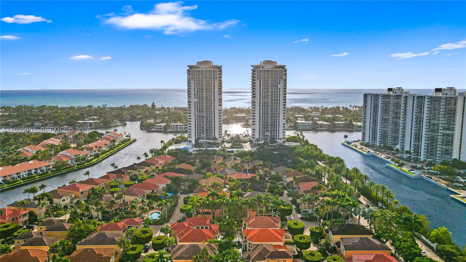 3802 NE 207th St # 2704