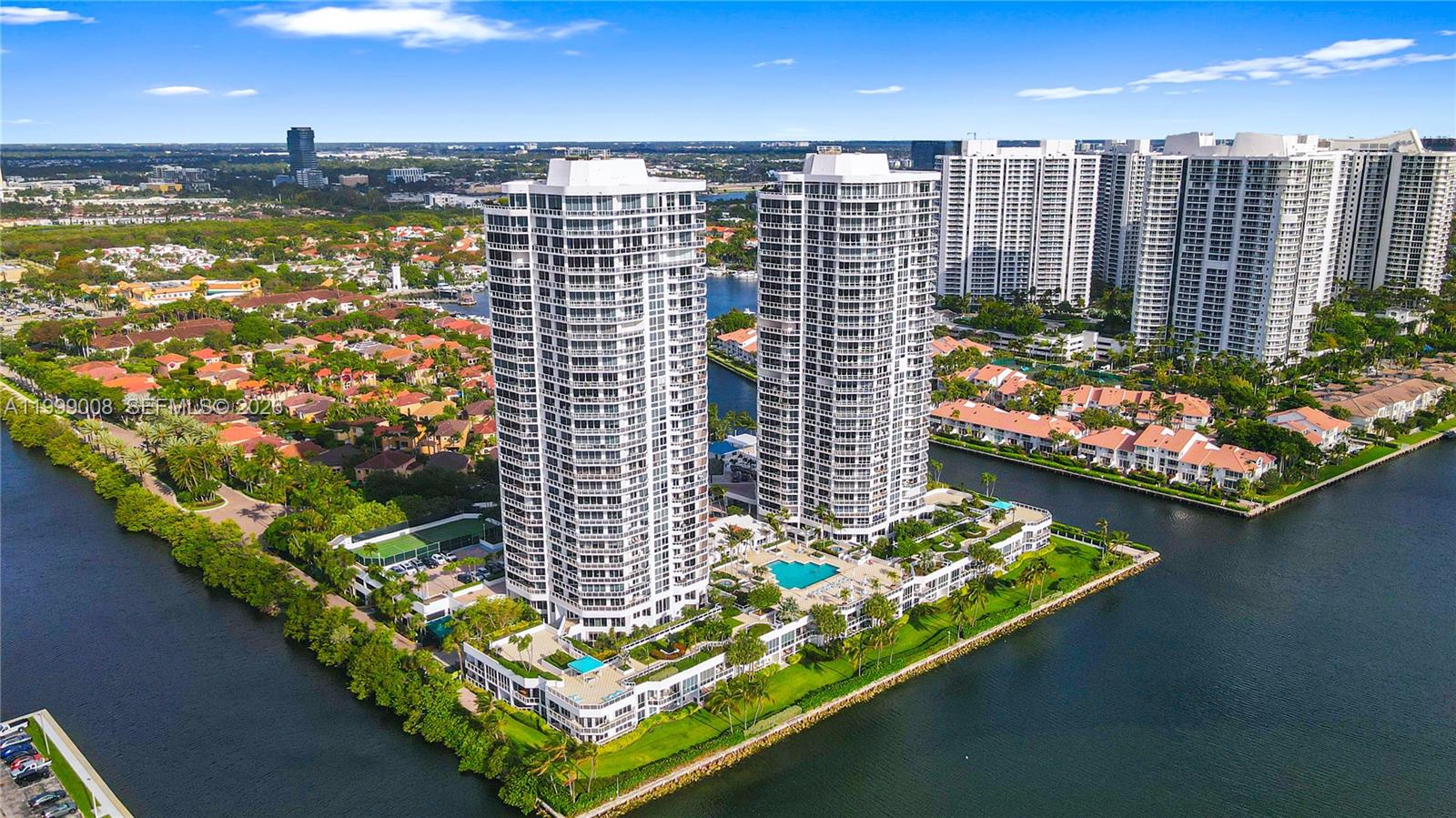 3802 NE 207th St # 2704