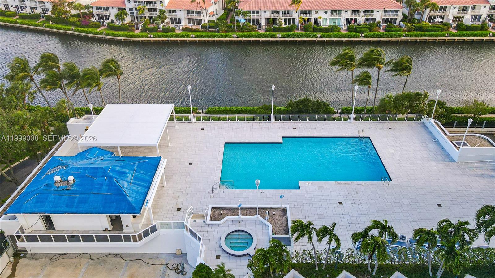 3802 NE 207th St # 2704