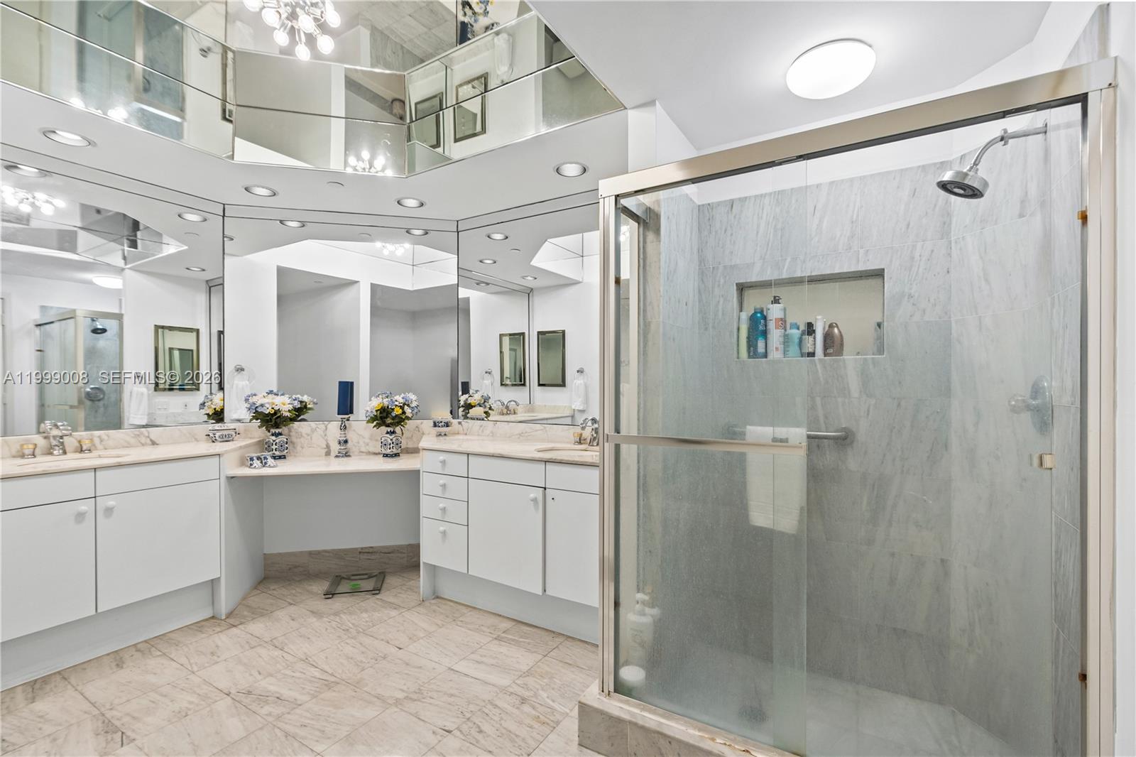 3802 NE 207th St # 2704