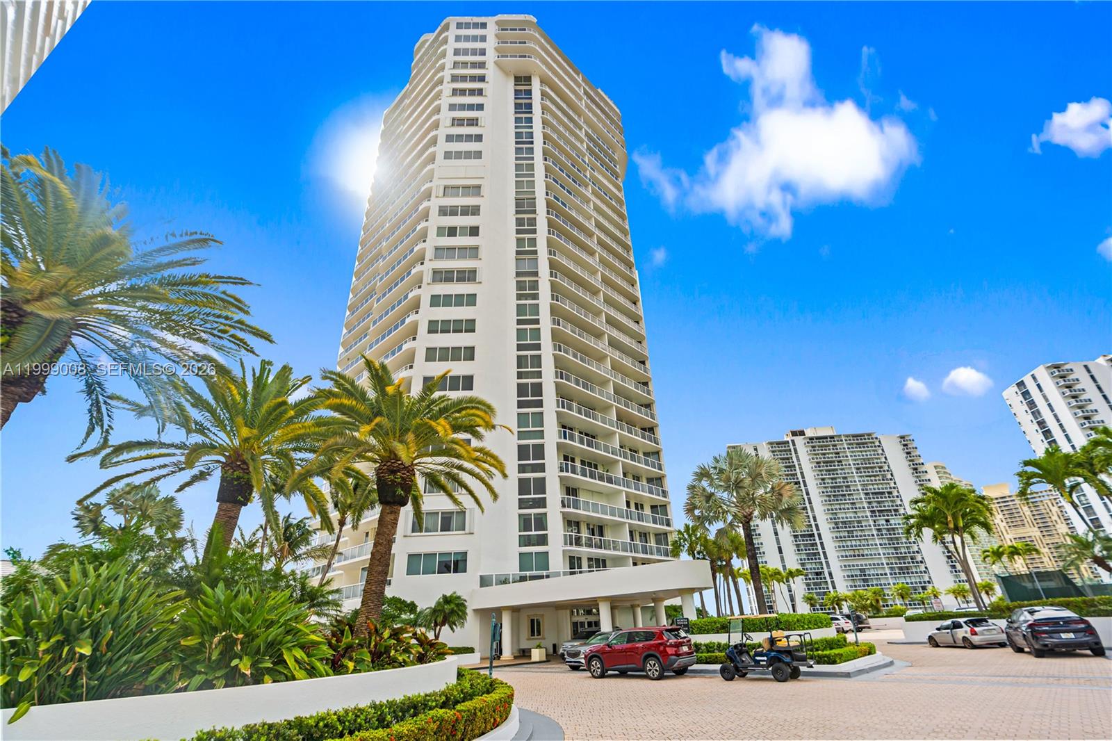 3802 NE 207th St # 2704