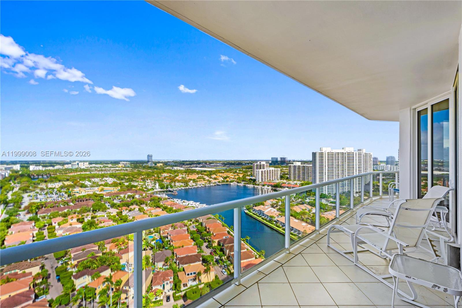 3802 NE 207th St # 2704