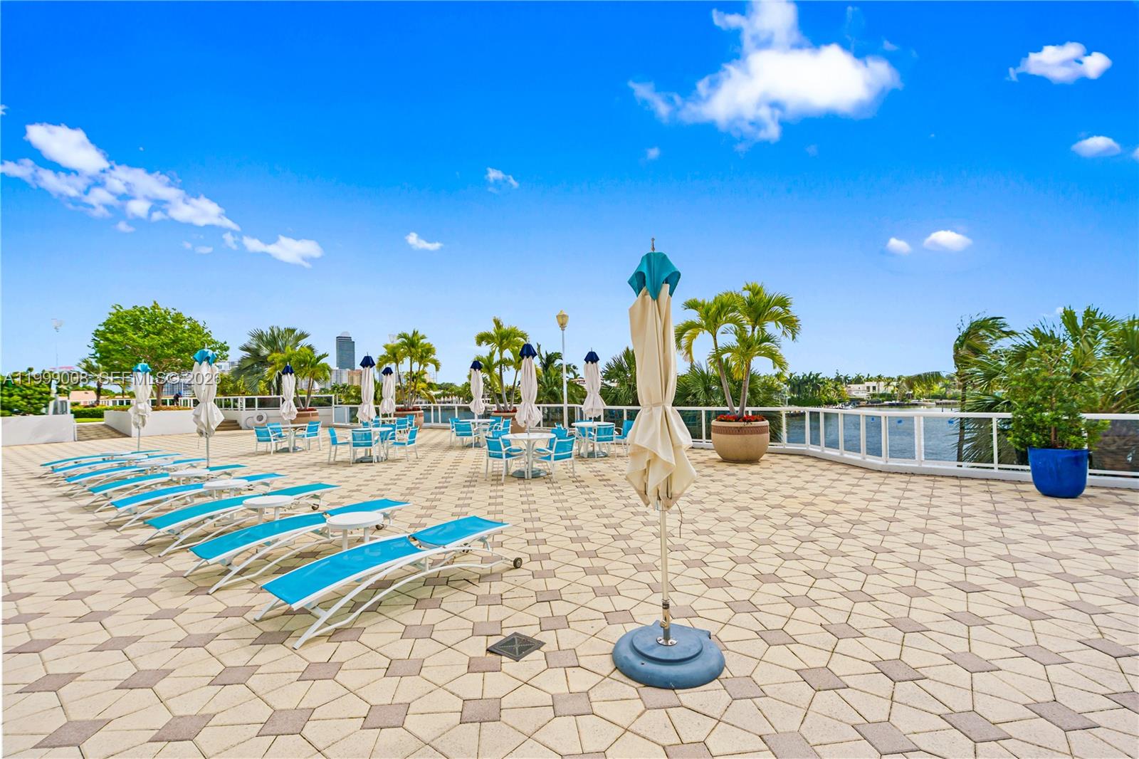 3802 NE 207th St # 2704