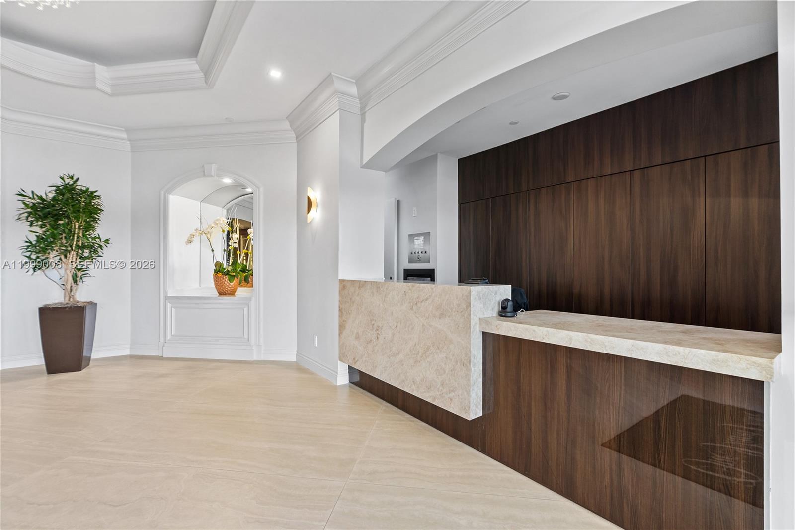 3802 NE 207th St # 2704