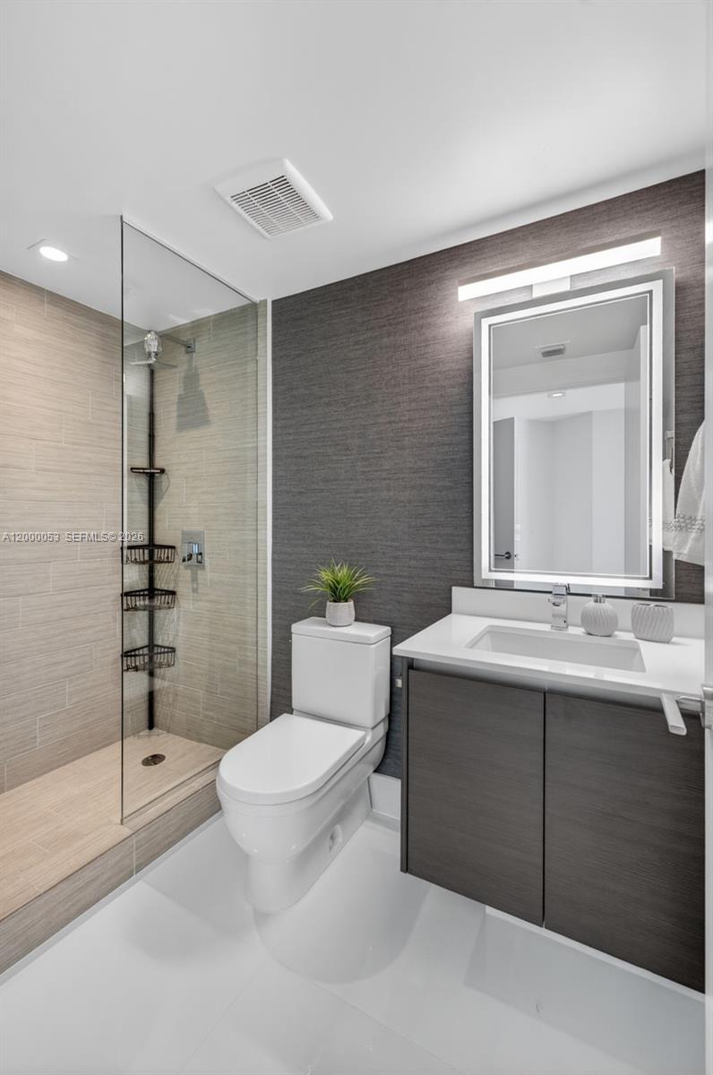 300 Sunny Isles Blvd # 807 Unit: 4-807