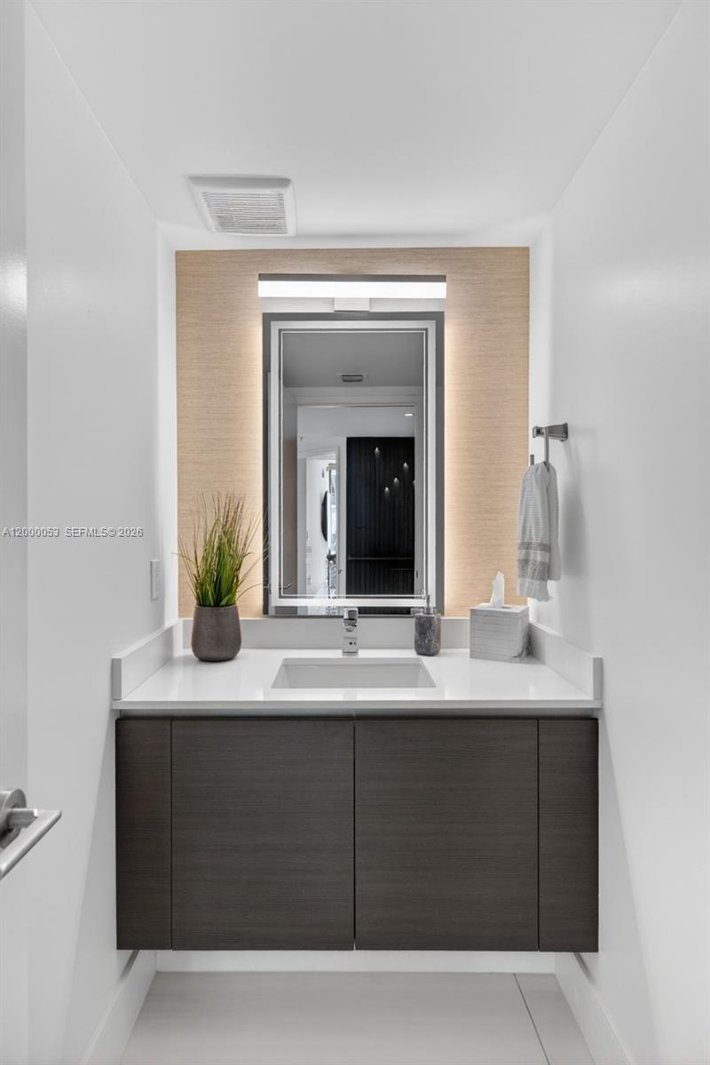 300 Sunny Isles Blvd # 807 Unit: 4-807