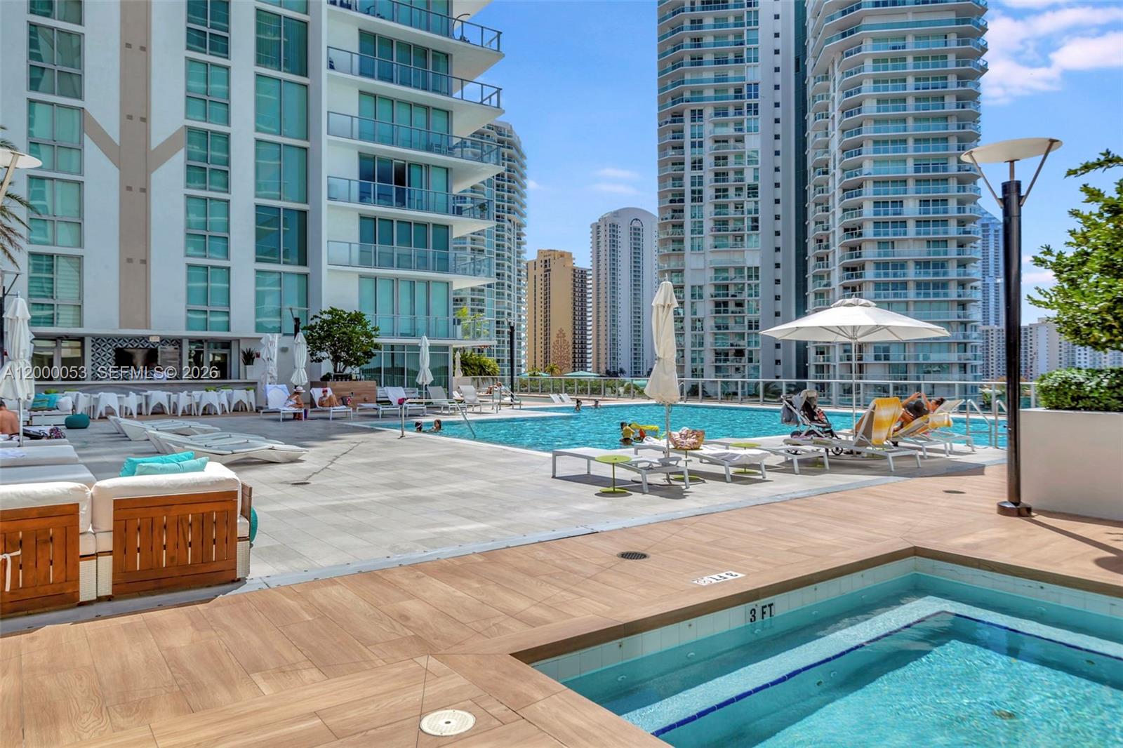 300 Sunny Isles Blvd # 807 Unit: 4-807