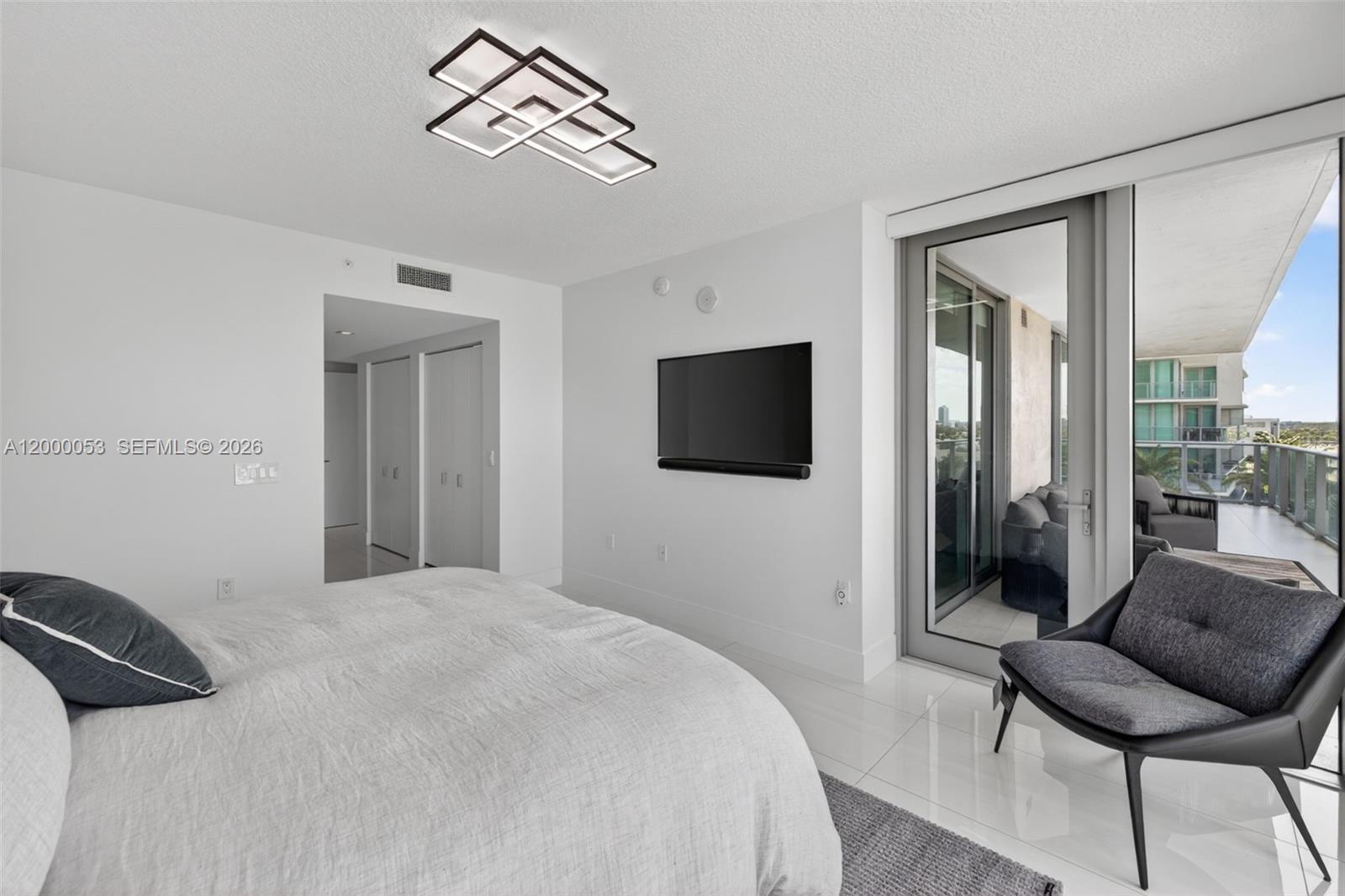 300 Sunny Isles Blvd # 807 Unit: 4-807