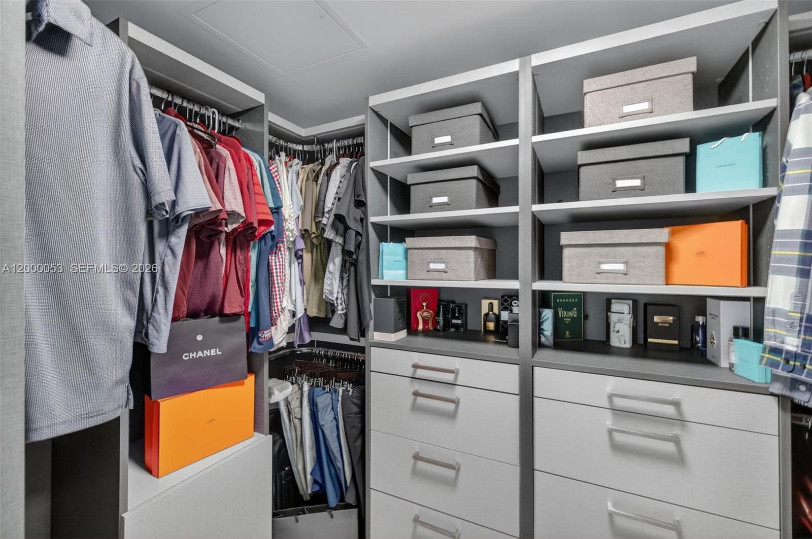 300 Sunny Isles Blvd # 807 Unit: 4-807