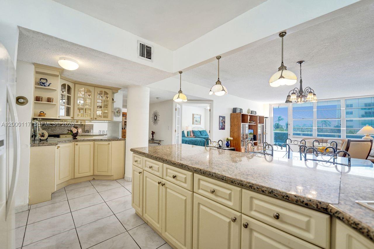 3725 S Ocean Dr # 306