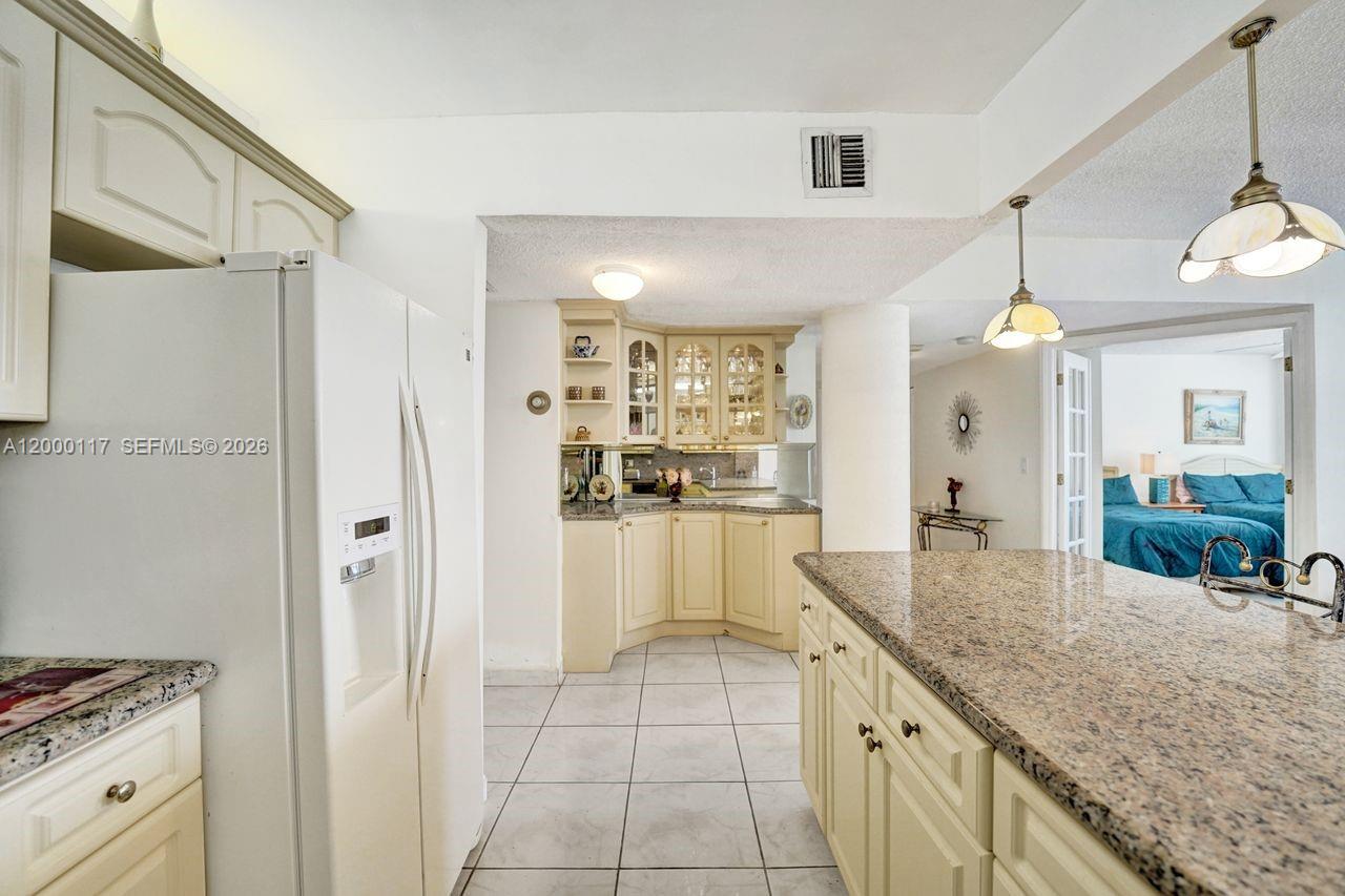 3725 S Ocean Dr # 306