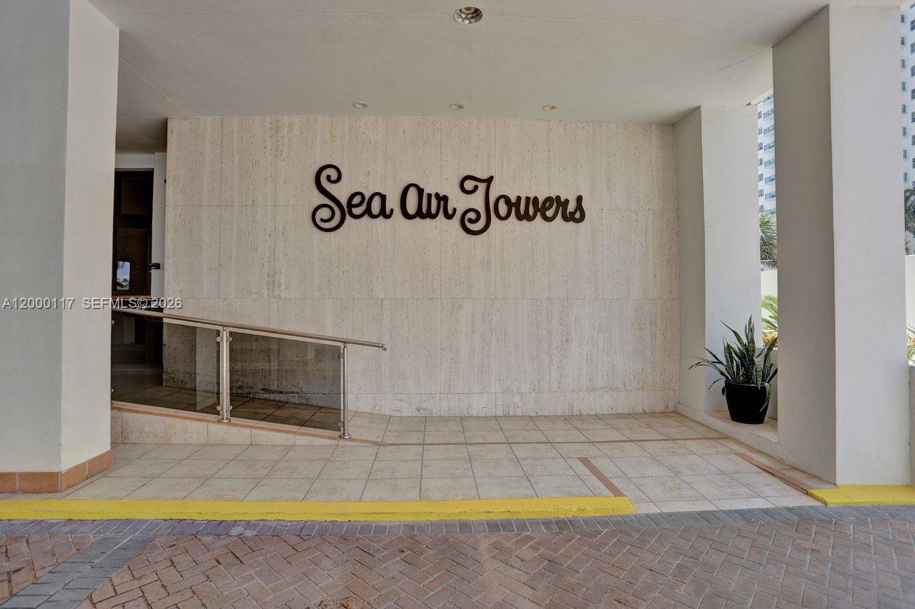 3725 S Ocean Dr # 306