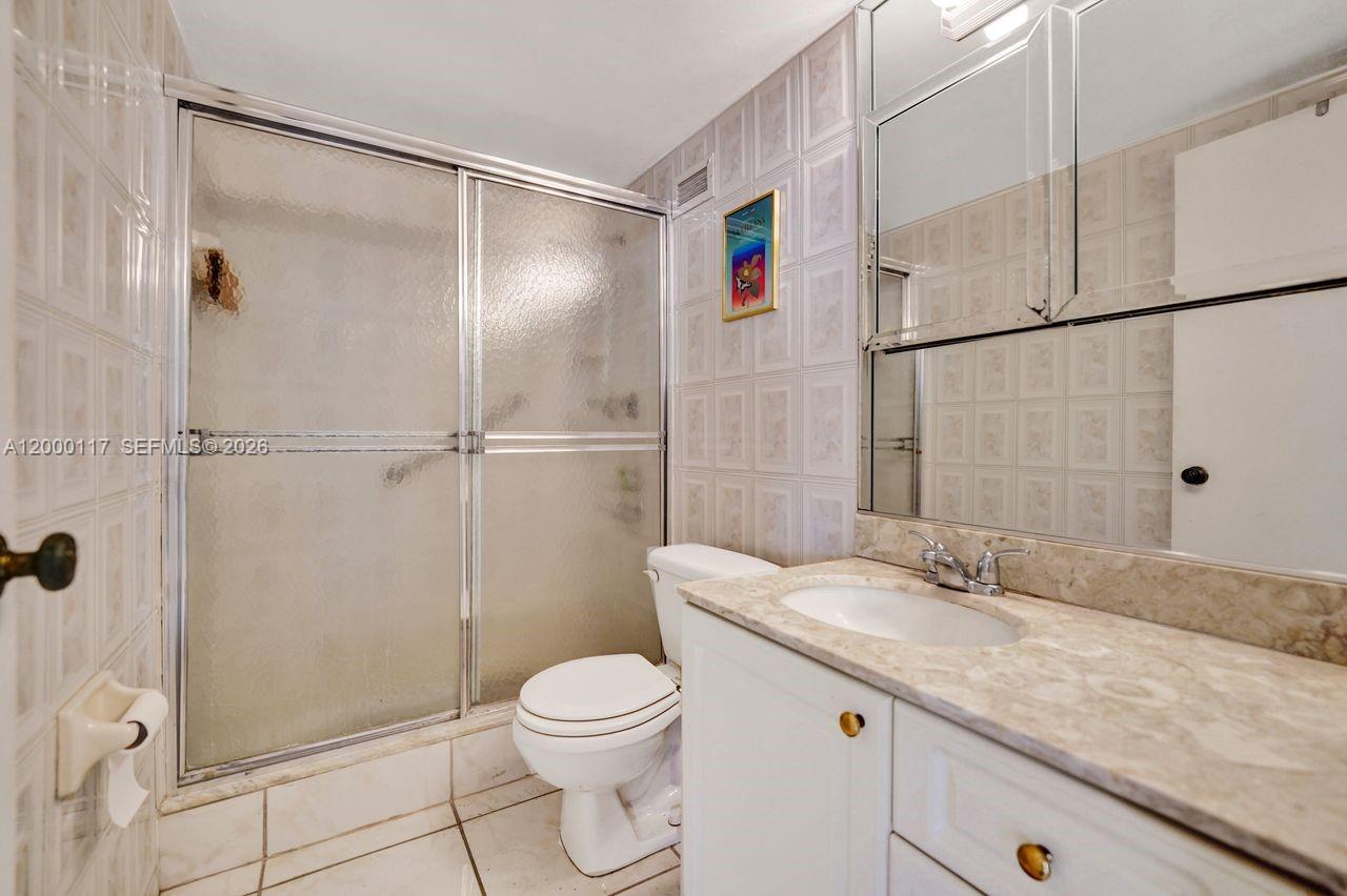 3725 S Ocean Dr # 306