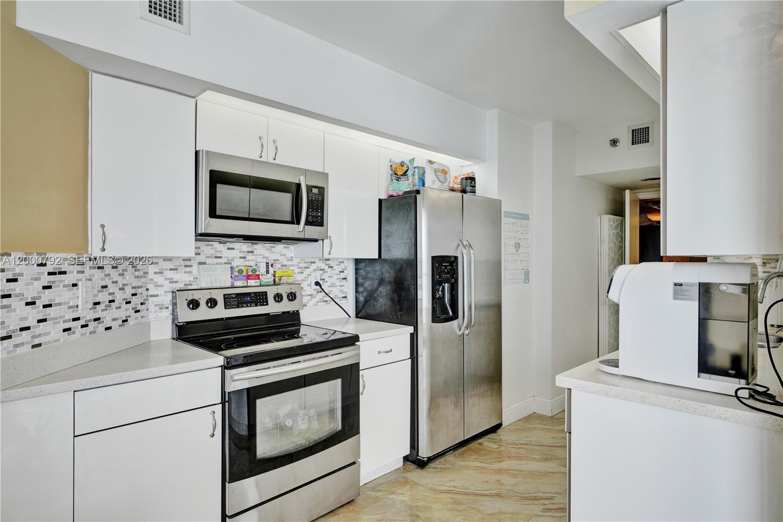 16485 Collins Ave # 832