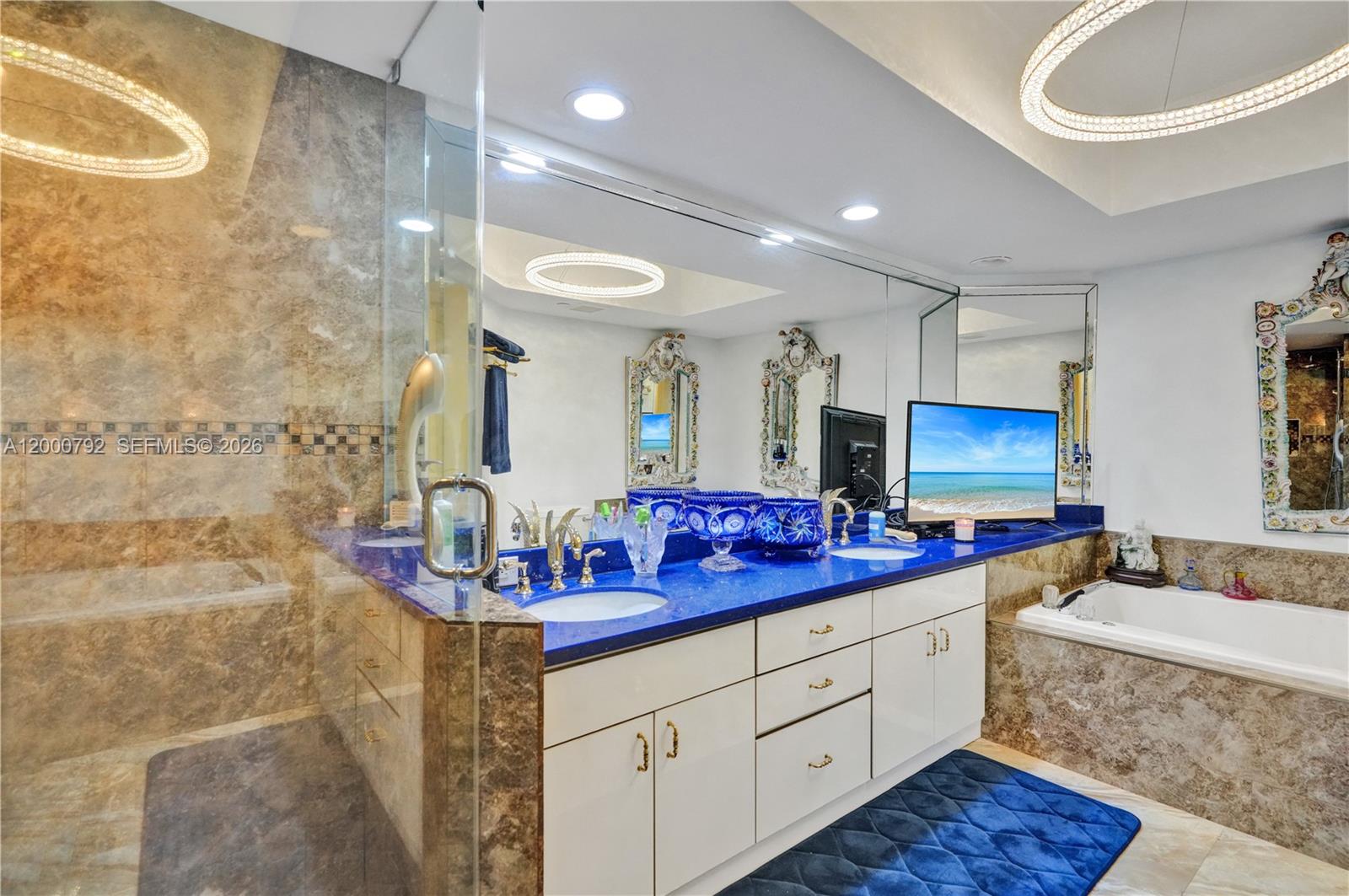 16485 Collins Ave # 832