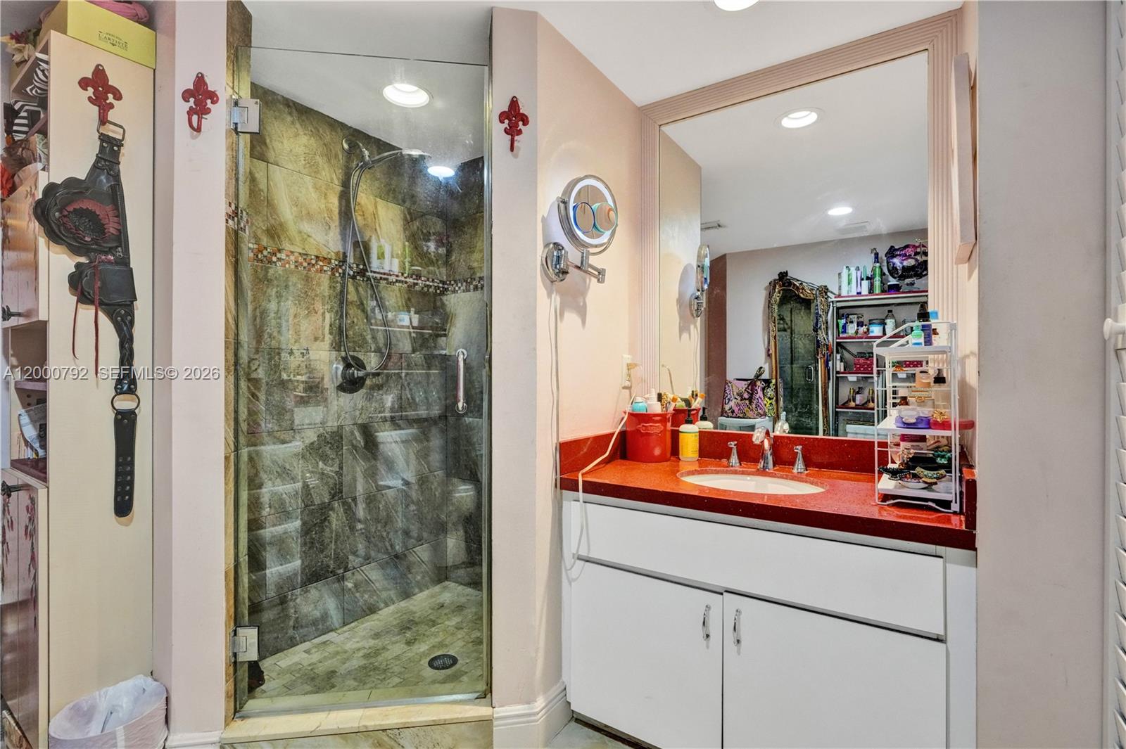 16485 Collins Ave # 832