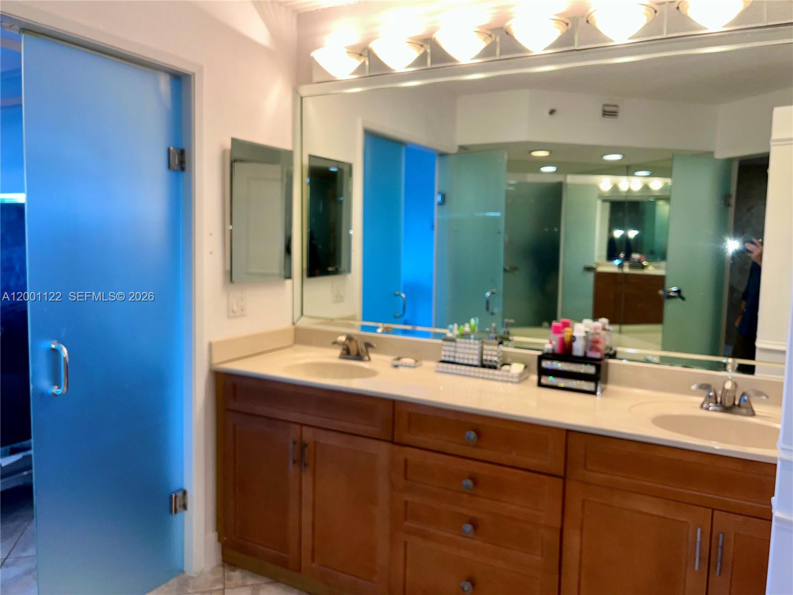 3600 Mystic Pointe Dr # 513