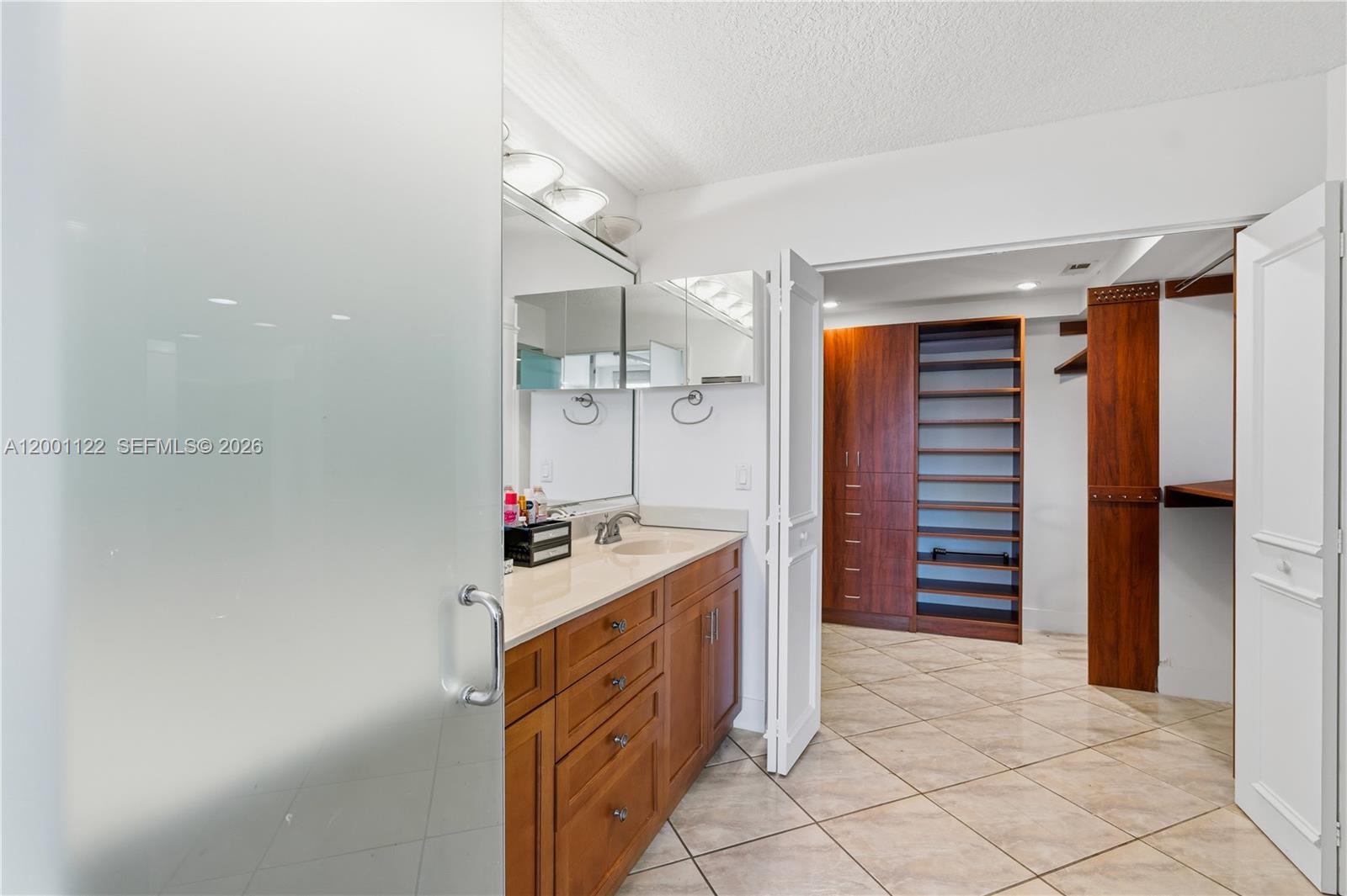 3600 Mystic Pointe Dr # 513