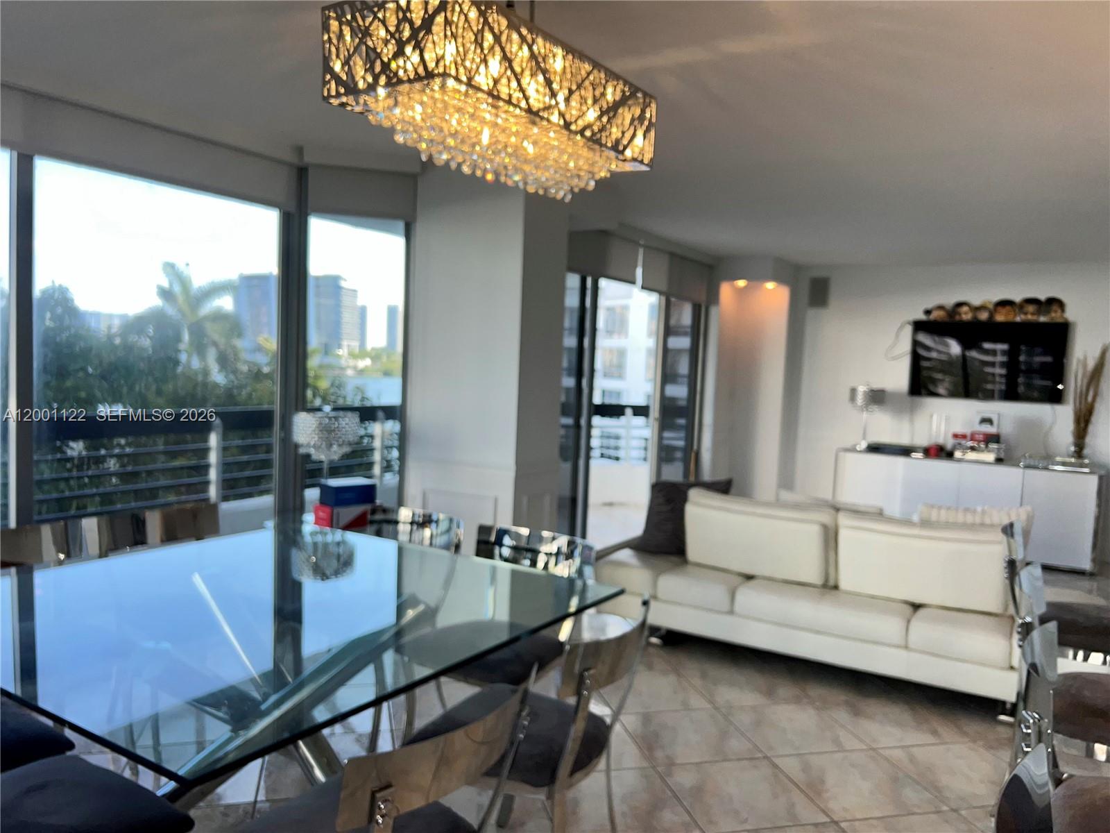 3600 Mystic Pointe Dr # 513