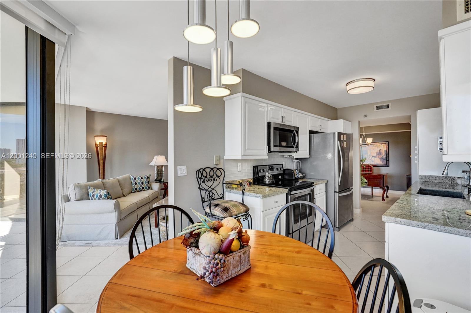 3600 Yacht Club Dr # 904