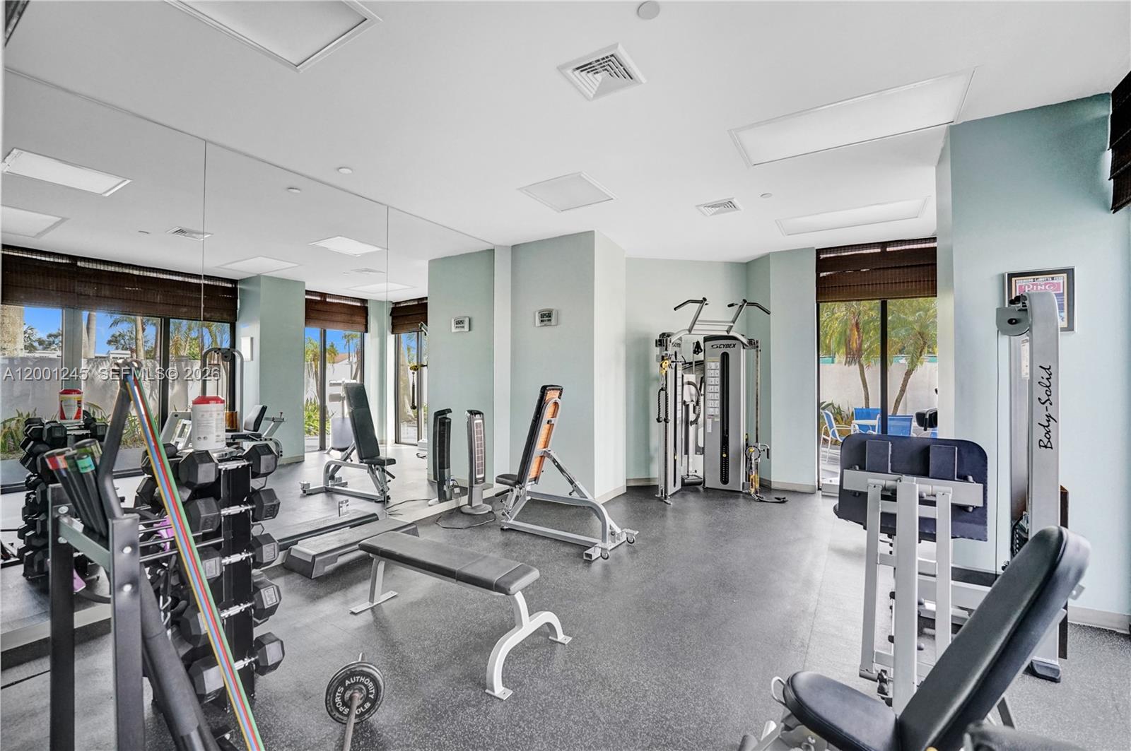 3600 Yacht Club Dr # 904