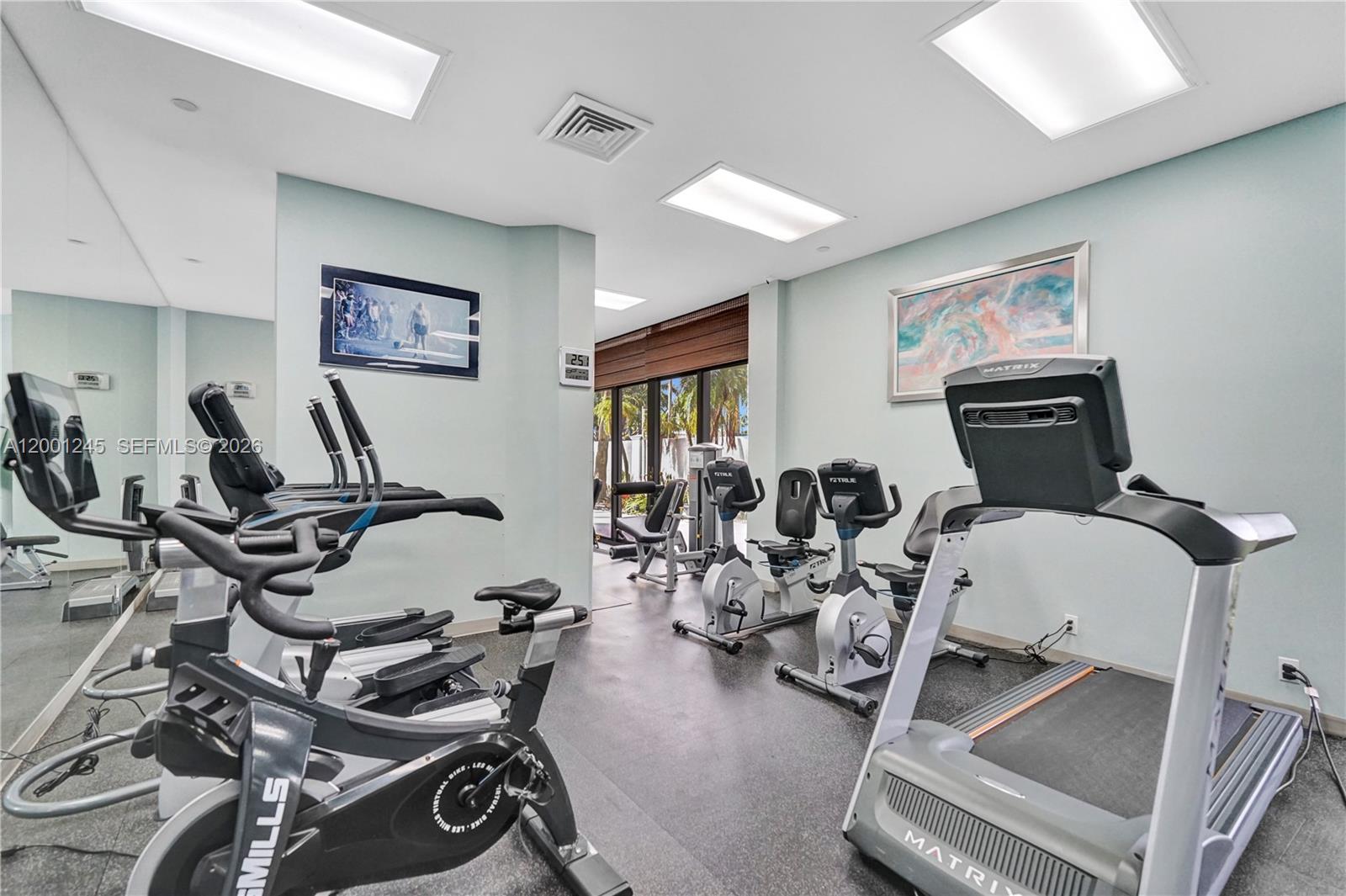 3600 Yacht Club Dr # 904