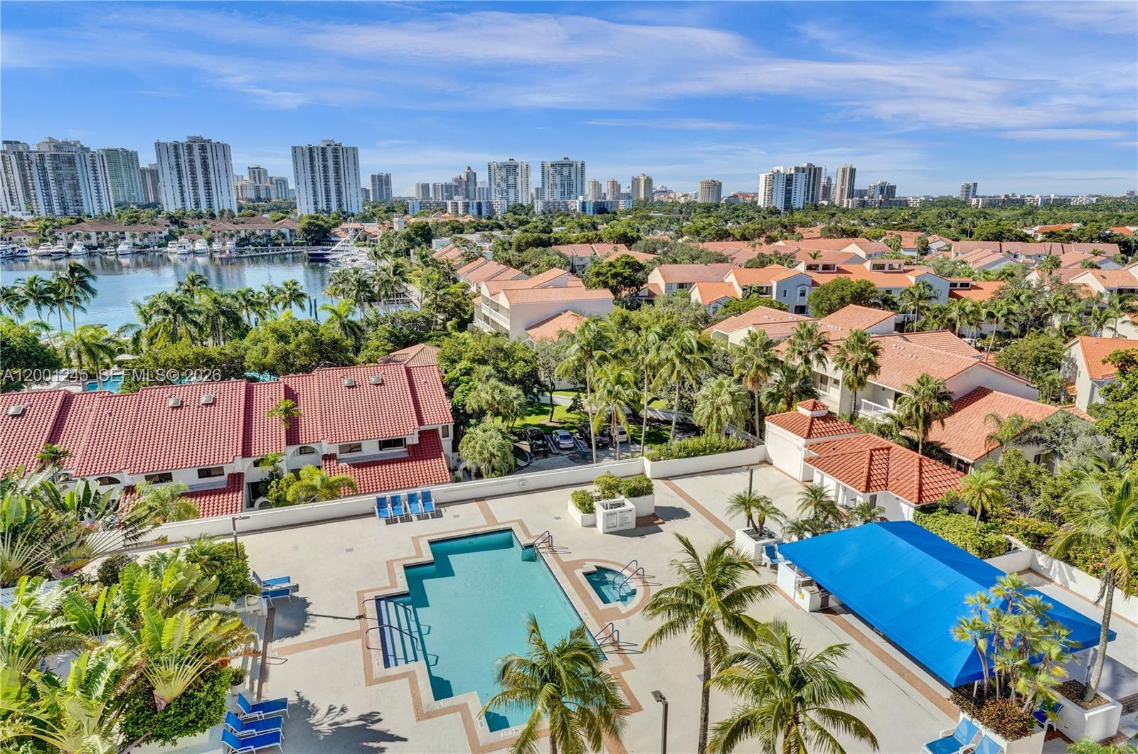 3600 Yacht Club Dr # 904