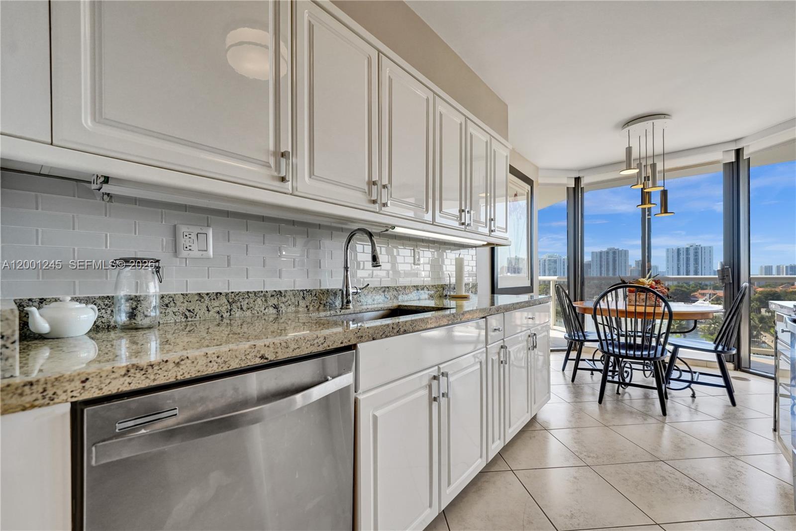 3600 Yacht Club Dr # 904