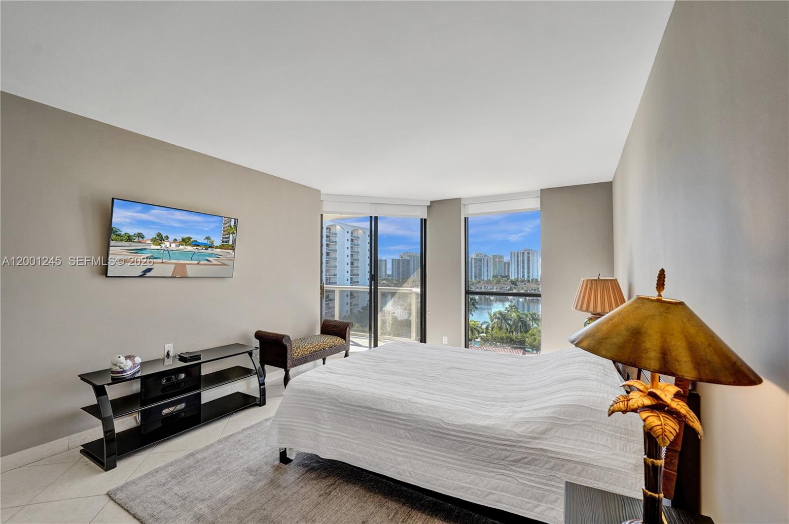 3600 Yacht Club Dr # 904