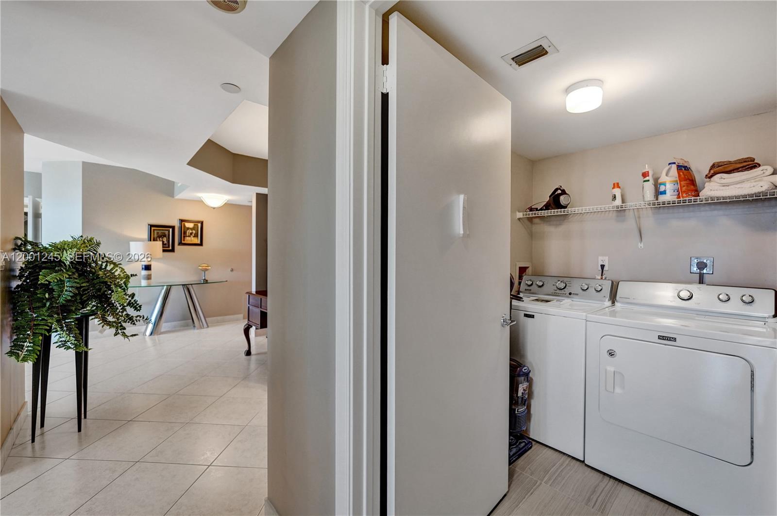3600 Yacht Club Dr # 904