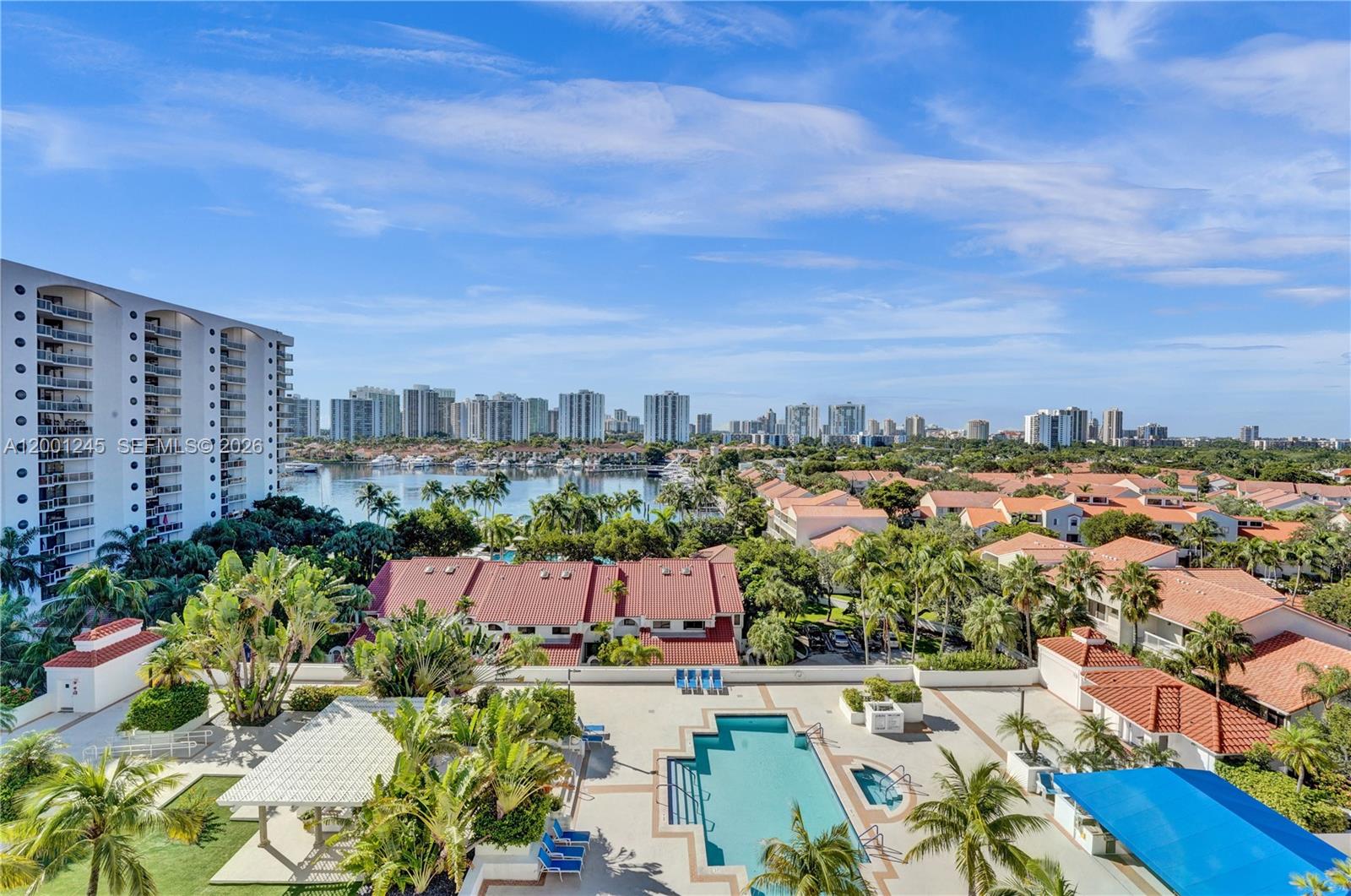 3600 Yacht Club Dr # 904