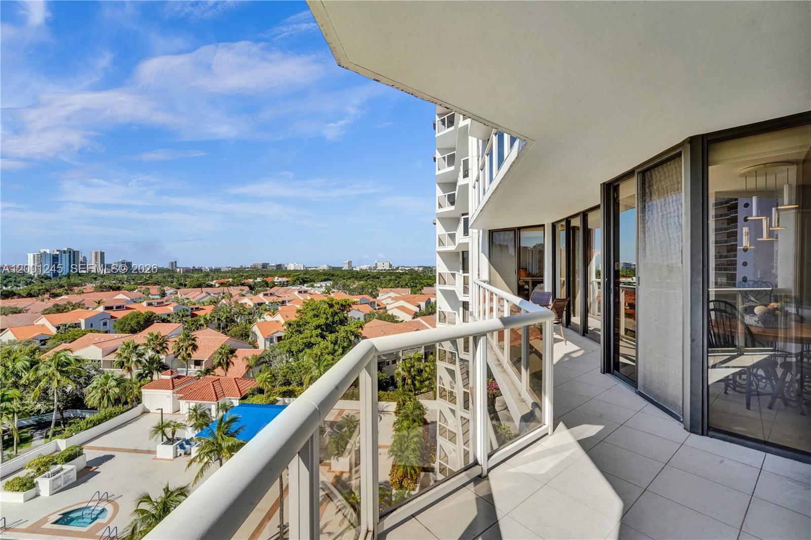 3600 Yacht Club Dr # 904