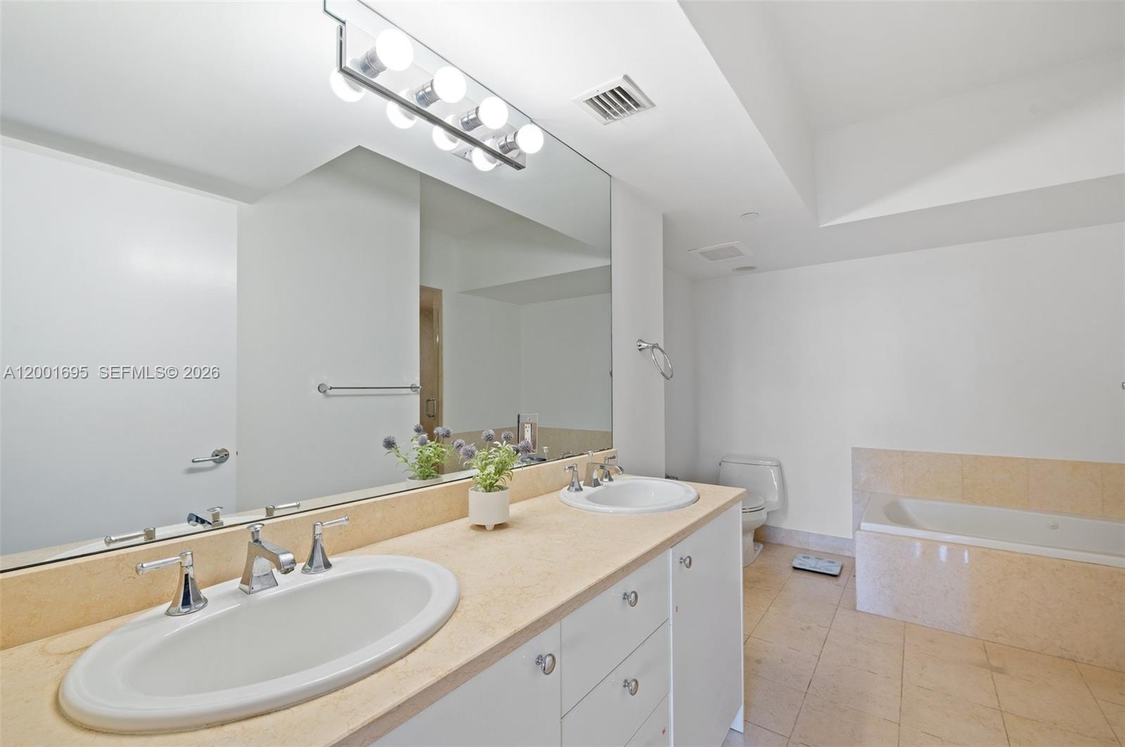 20000 E Country Club Dr # 314