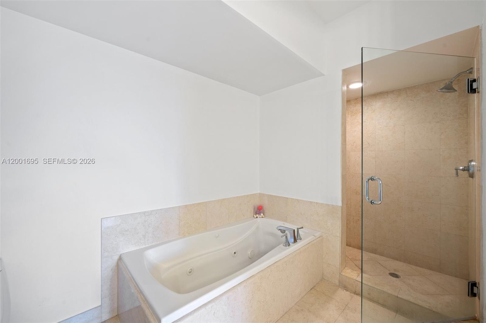 20000 E Country Club Dr # 314