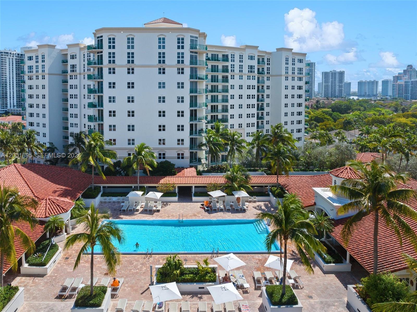 20000 E Country Club Dr # 314