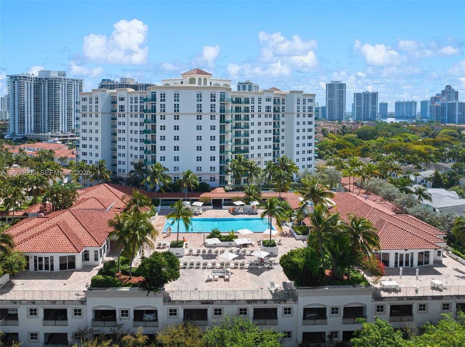 20000 E Country Club Dr # 314
