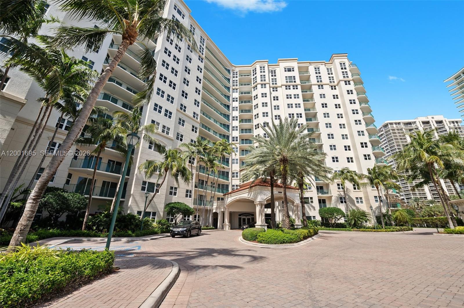 20000 E Country Club Dr # 314