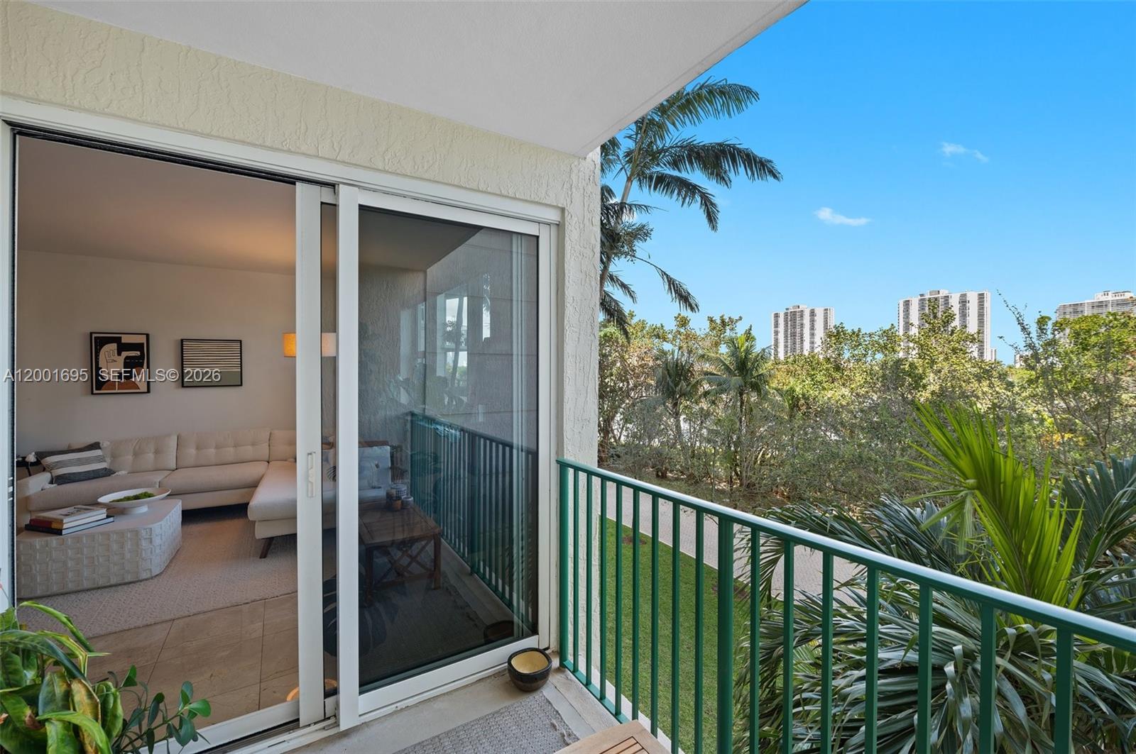 20000 E Country Club Dr # 314