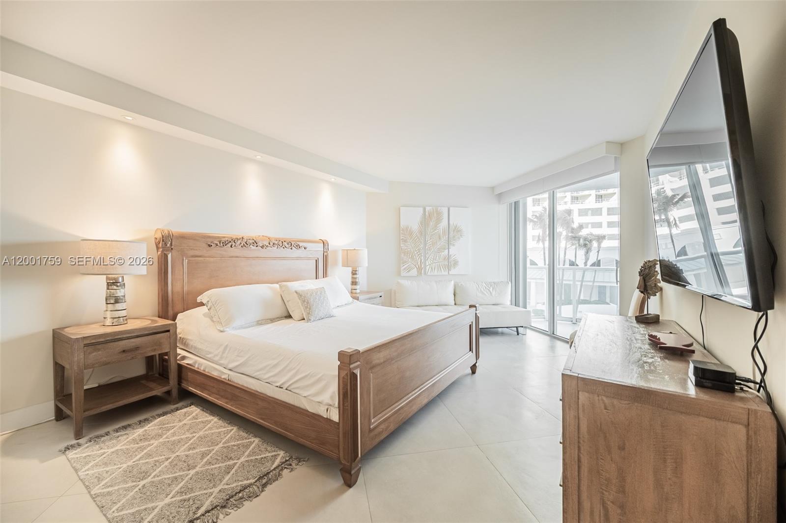 16485 Collins Ave # 536